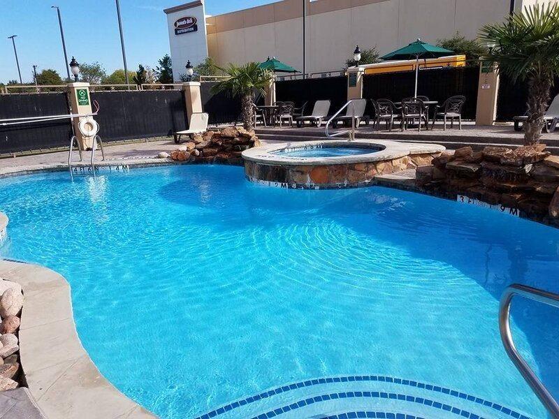 La Quinta By Wyndham Dallas South Hotel 3*