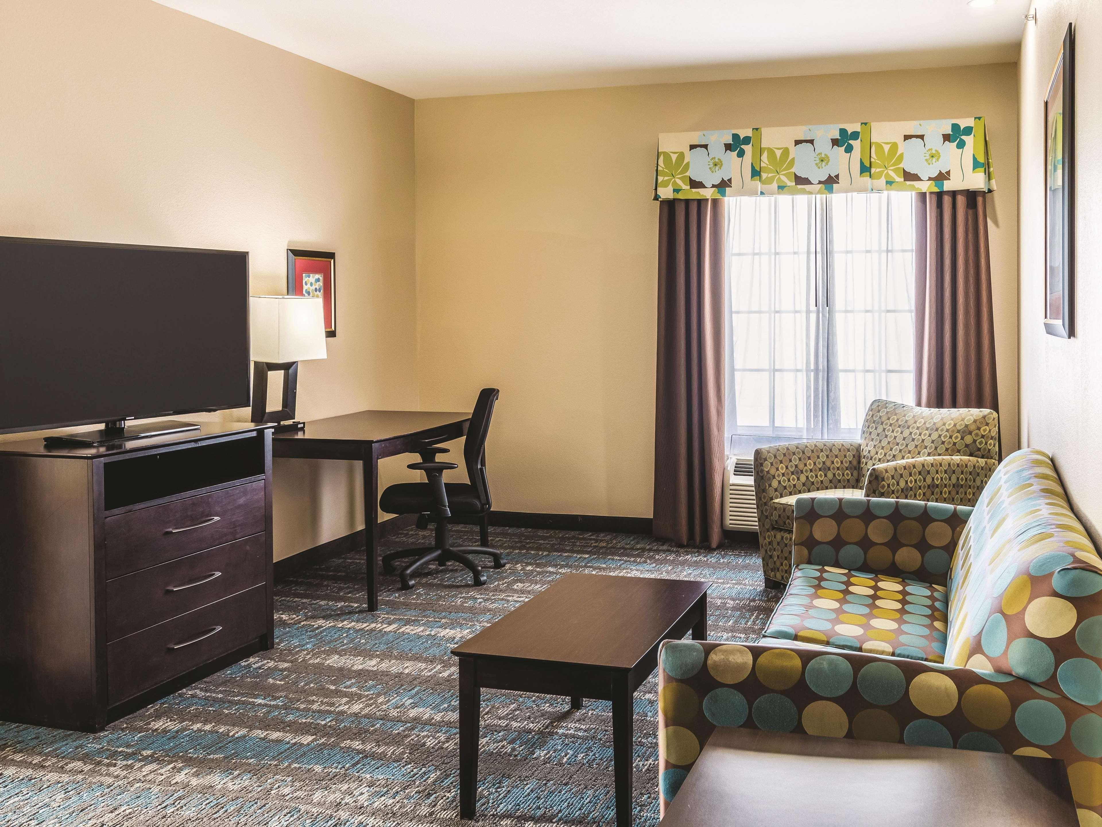 Hotel La Quinta By Wyndham Dallas South 3*