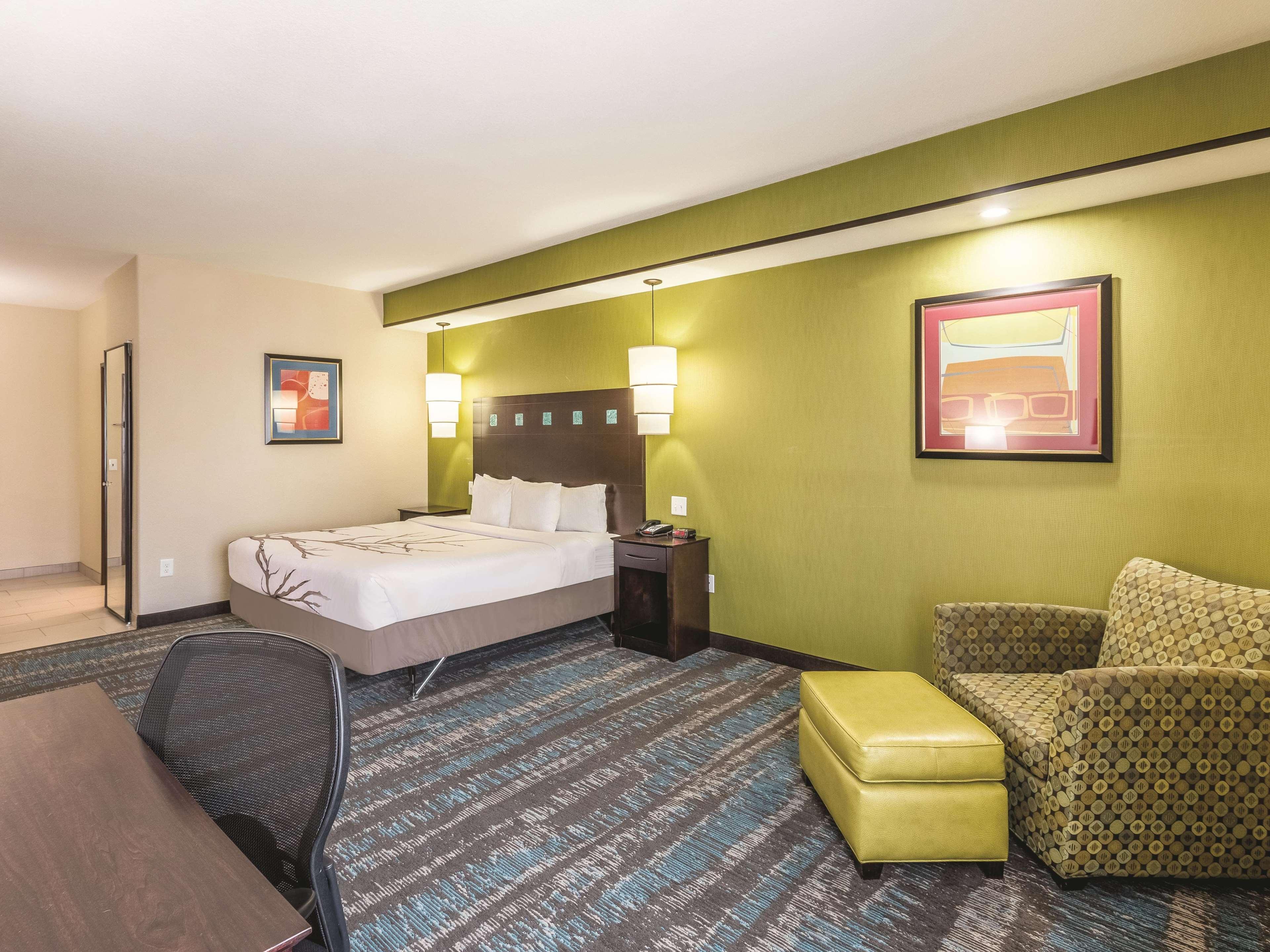 La Quinta By Wyndham Dallas South Grand Prairie