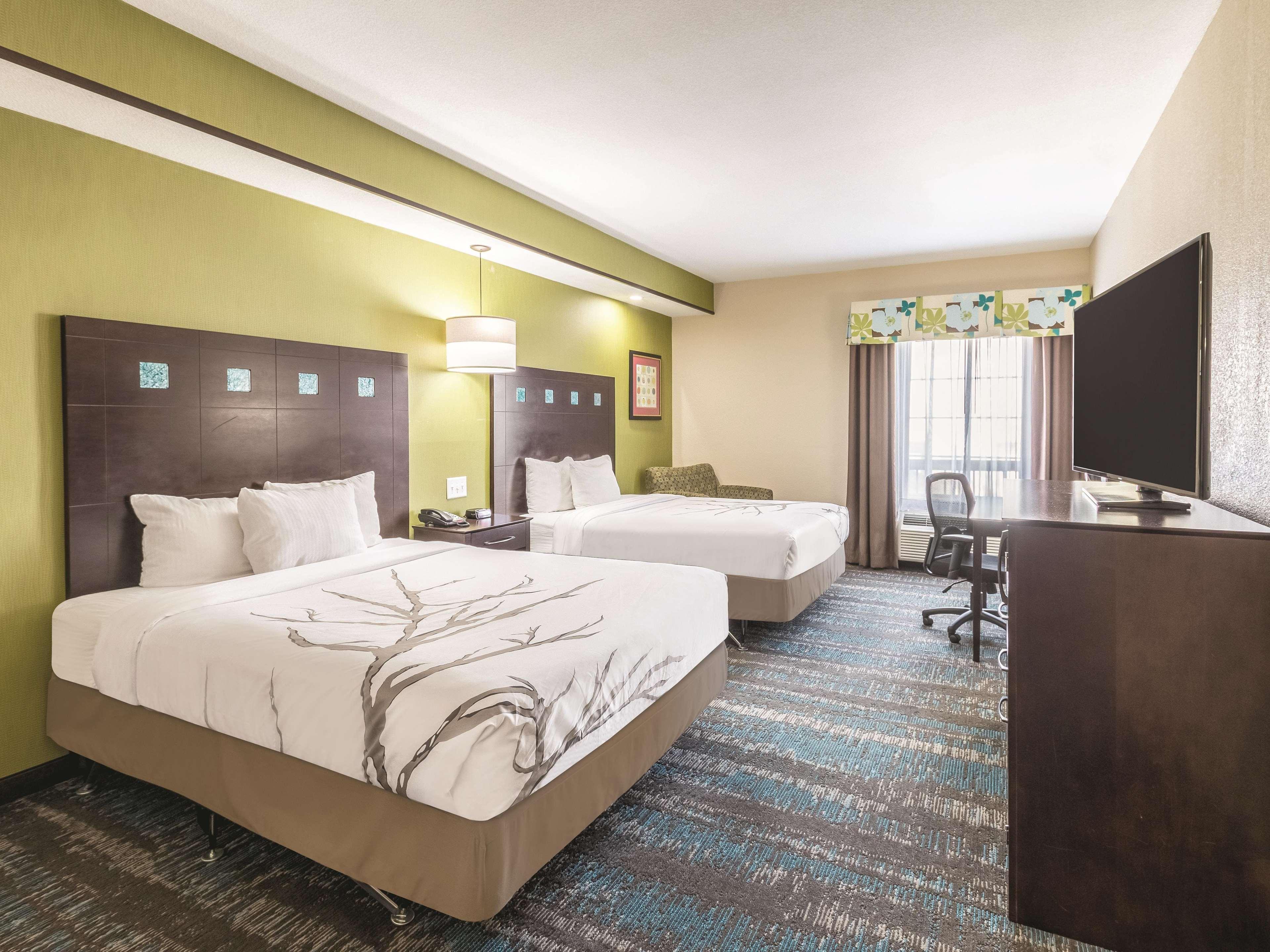 Hotel La Quinta By Wyndham Dallas South 3*