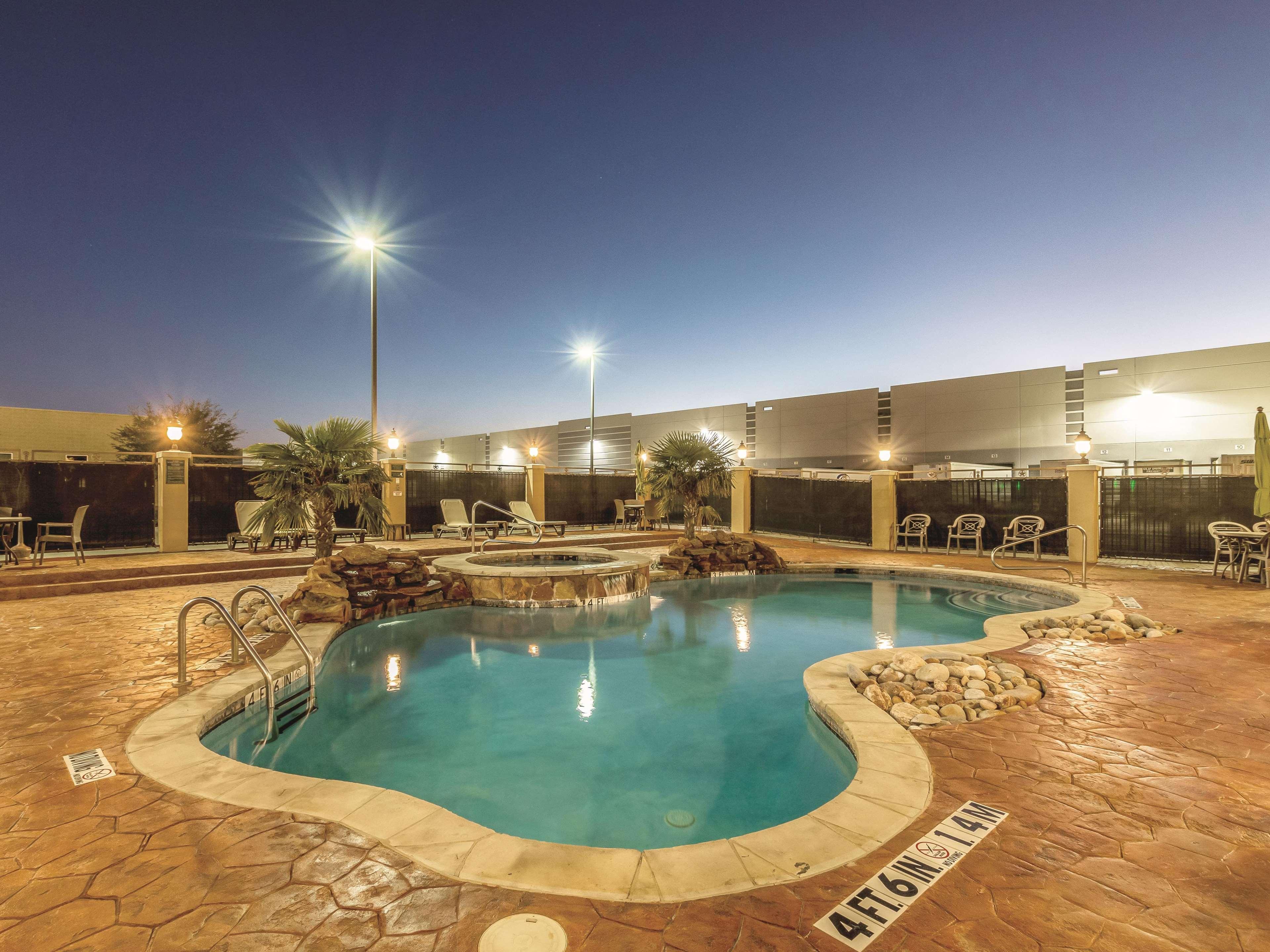 La Quinta By Wyndham Dallas South 3*