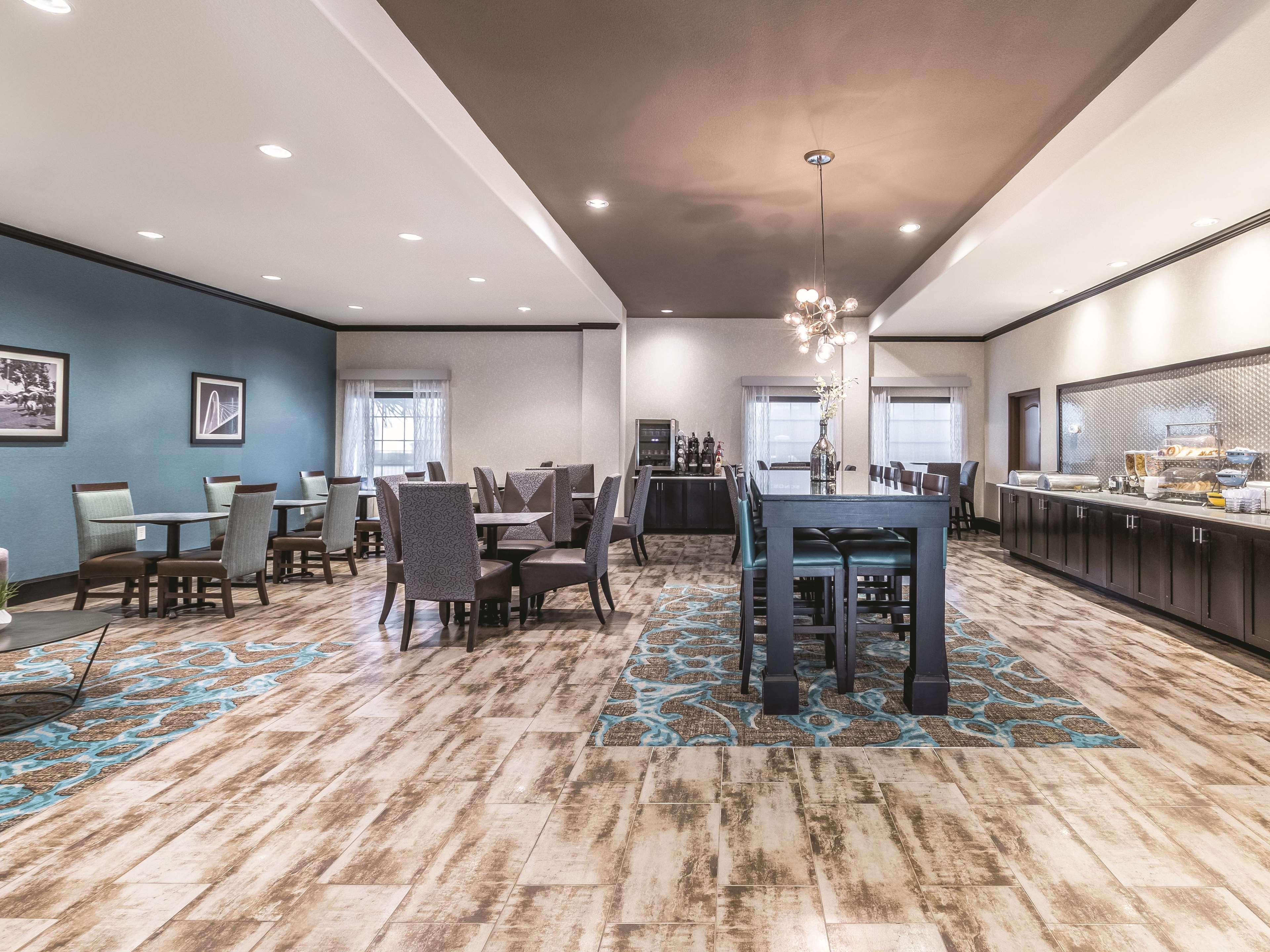 La Quinta By Wyndham Dallas South