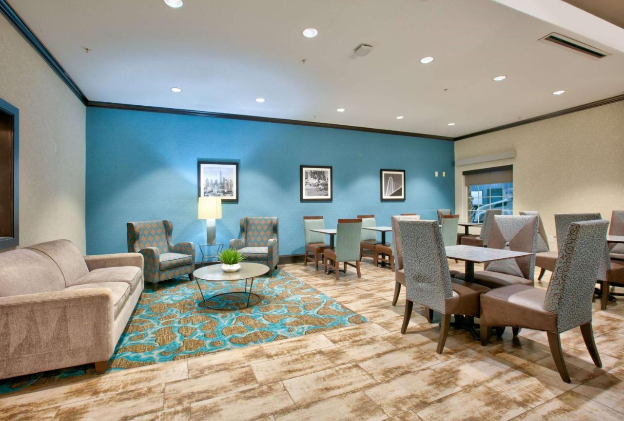 La Quinta By Wyndham Dallas South Grand Prairie