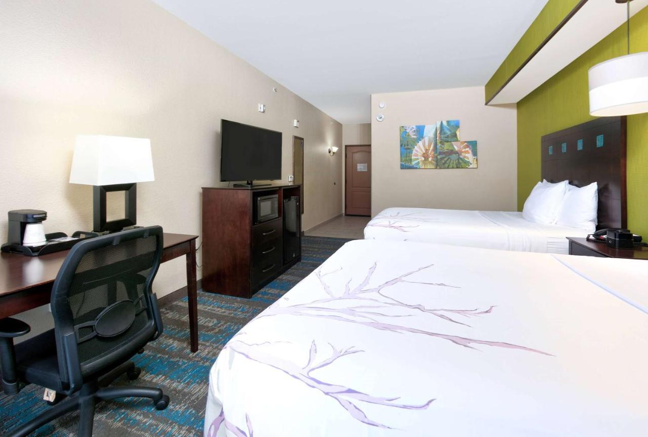 Hotel La Quinta By Wyndham Dallas South Grand Prairie