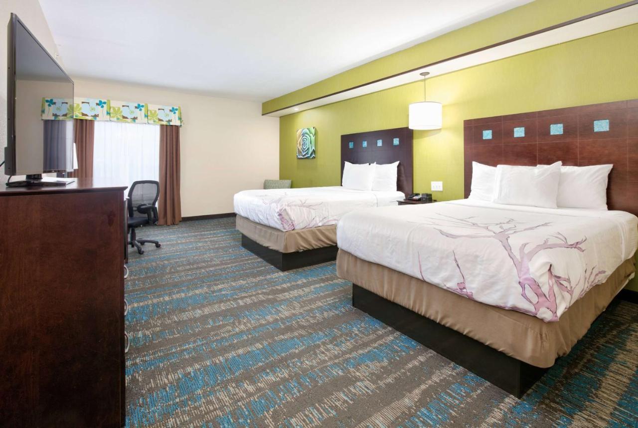 Hotel La Quinta By Wyndham Dallas South 3*