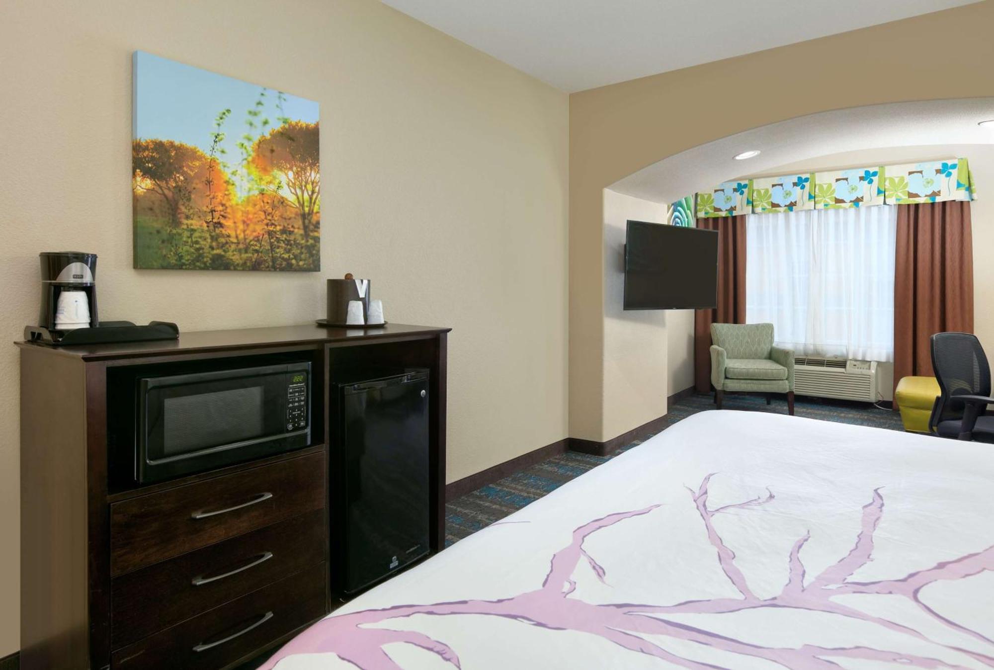 Hotel La Quinta By Wyndham Dallas South Grand Prairie
